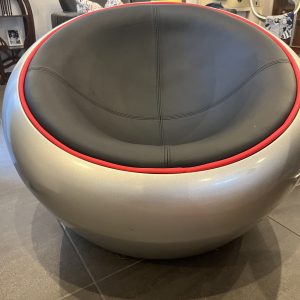 MonkeysDesign Raumkapsel Sessel